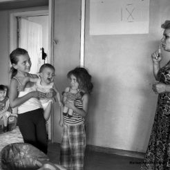 Wystawa fotograficzna „Through Their Eyes, Through Ours” 11